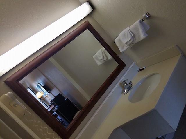 Attleboro Motor Inn Bagian luar foto