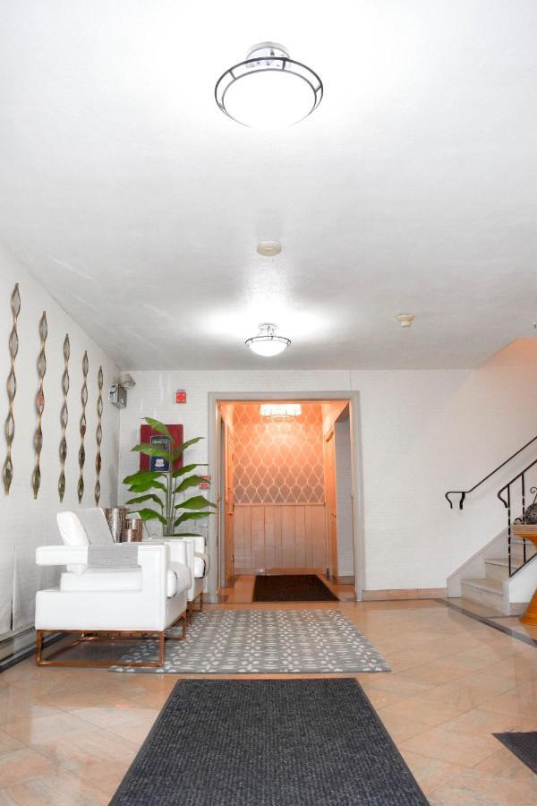 Attleboro Motor Inn Bagian luar foto